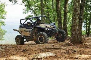 YXZ1000R SS XT-R Action 2